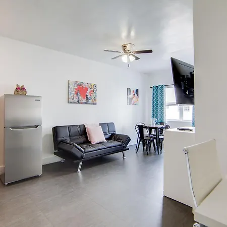 Charming Large Studio Near Ocean Dr - South Beach